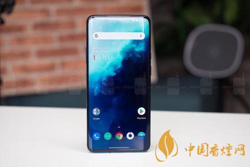 OnePlus8Pro和iPhone11對比測評-哪款更好？
