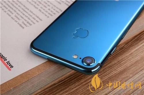 iphone12藍色好看嗎？ iphone12藍色和白色哪個好看？