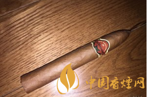 圣克里斯托拉蓬塔San Cristobal La Punta雪茄參數(shù)及口感介紹