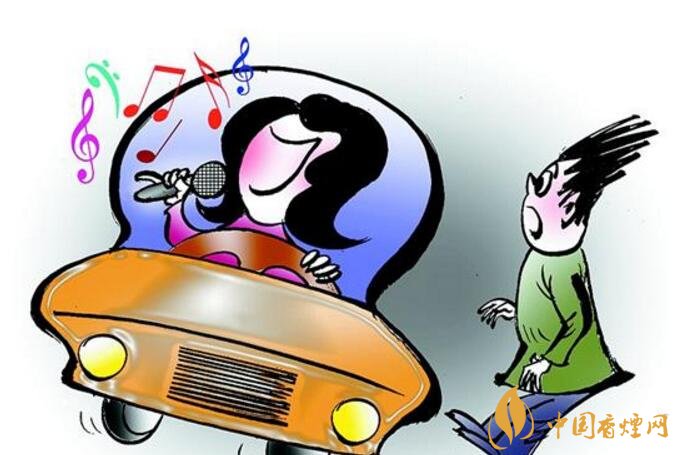 開車抽煙扣分嗎，2018年開車抽煙如何處罰