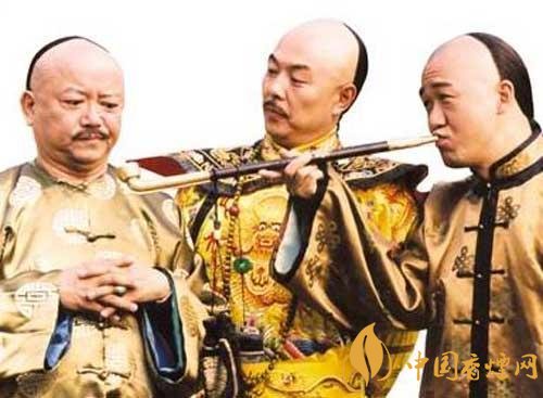 紀(jì)曉嵐愛(ài)抽煙是真的嗎，紀(jì)曉嵐抽的什么煙