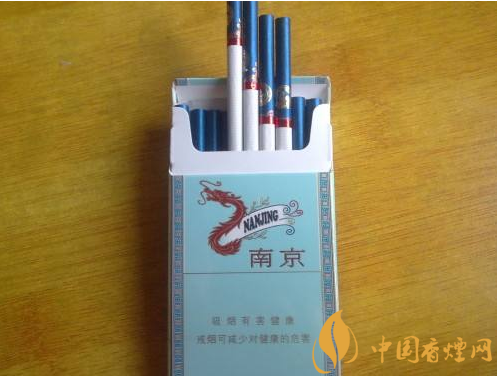過年待客買什么香煙好，中華撐場(chǎng)面軟云看內(nèi)在