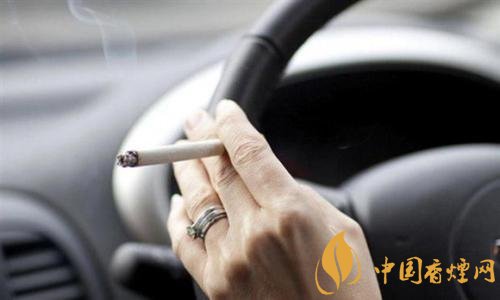 車內(nèi)抽煙更易致癌，車內(nèi)二手煙讓車受傷